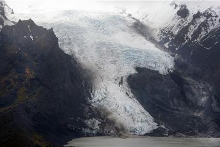 Ice cap thaw may awaken Icelandic volcanoes