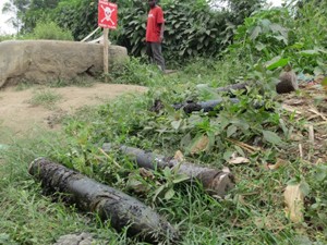 Munitions removed from the latrines at the Institut Bweremana in Minova, South Kivu province, in June 2013. Altogether, nine 107mm rockets, two boxes of AK-47 ammunition, and two recoilless rockets were found. The Congolese army had previously occupied this school and at least 41 others in the area in late 2012.  (c) 2013 Lane Hartill / Human Rights Watch