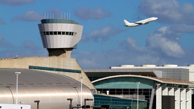 PHOTO: Between 2002 and 2011, Miami, JFK and Los Angeles airports led the nation in the number of TSA agents fired for alleged theft.