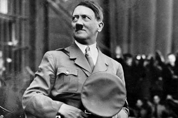 B_Id_217482_Adolf_Hitler