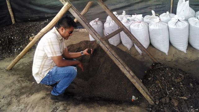 Mayor Jos Antonio Bardlez at the treatment plant producing Jepe fertiliser, an initiative that is generating sustainable changes in his district in the Peruvian Amazon. Credit: Milagros Salazar/IPS 