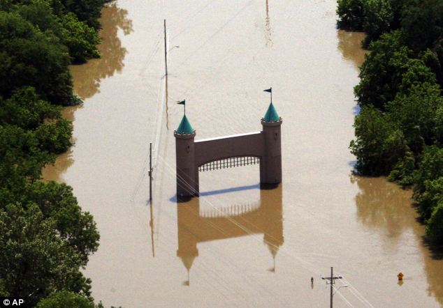 Gaming over: Flood waters engulf the driveway to Fitzgeralds Tunica, a casino and hotel in Robinsonville, Mississippi. The rising water has closed 17 of Mississippi's 19 waterfront casinos